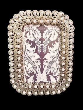 Azzure Home Silver Metal Braided Faux Pearl Picture Frame 4x6